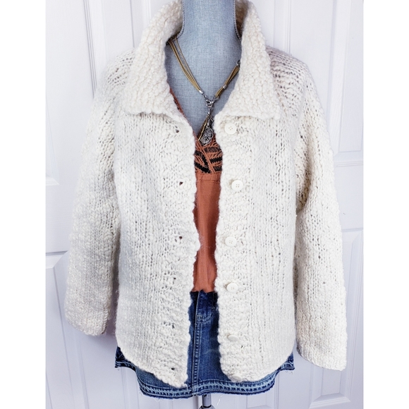 A. Gannetti Hand Knit Wool Chunky Cardigan L - Picture 2 of 5